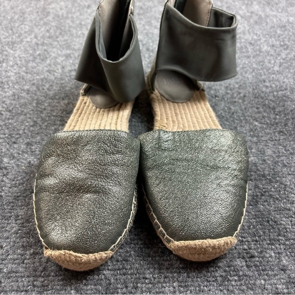 EILEEN FISHER Women’s Coy Espadrille Metallic grey/silver flats Sandal size 8.5 - Picture 1 of 11